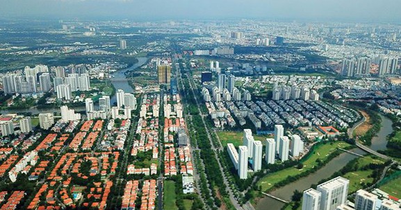 Bất động sản khu Nam TP.HCM trở lại “ngôi vương”: Không dễ