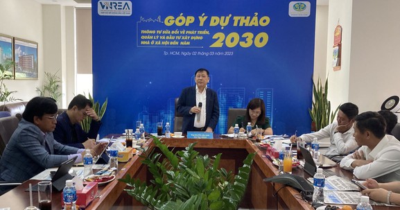 Lãnh đạo VNREA lắng nghe khó khăn, vướng mắc và đề xuất các giải pháp để đẩy nhanh đầu tư nhà ở xã hội