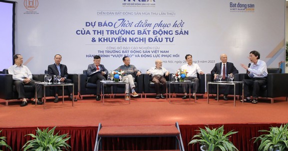 Diễn đàn Bất động sản Mùa Thu lần 1: Dự báo thời điểm phục hồi của thị trường và khuyến nghị đầu tư