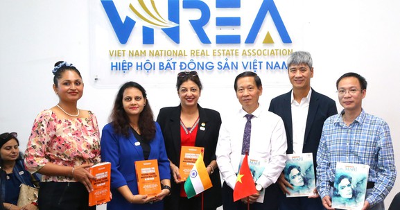 Lãnh đạo VNREA tiếp Đoàn nữ cán bộ và doanh nhân từ Hội đồng Phát triển Bất động sản Quốc Gia Ấn Độ (NAREDCO)
