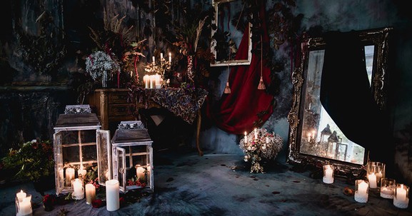 8 ý tưởng trang trí phòng ngủ theo phong cách Gothic huyền bí và sang trọng