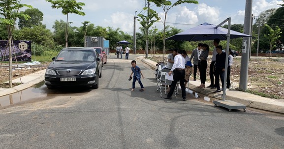 Cảnh báo chiêu lừa đảo nhà đất mới: giả làm người mua, dụ người bán nhà đi xem đất