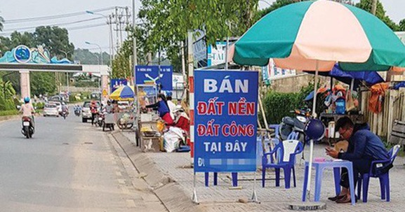 Bất động sản 24h: Liều ôm nhà đất giữa cơn sốt giá rồi gánh lỗ nặng