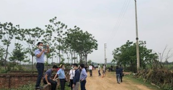 Giá đất vùng ven Hà Nội “dựng đứng“: Quán bán gà, vịt thành trung tâm tư vấn đất đai
