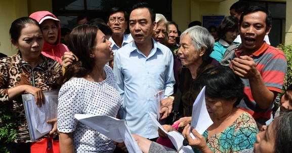 Chủ tịch TP.HCM: '"Mong bà con Thủ Thiêm rộng lòng tha thứ cho chính quyền"