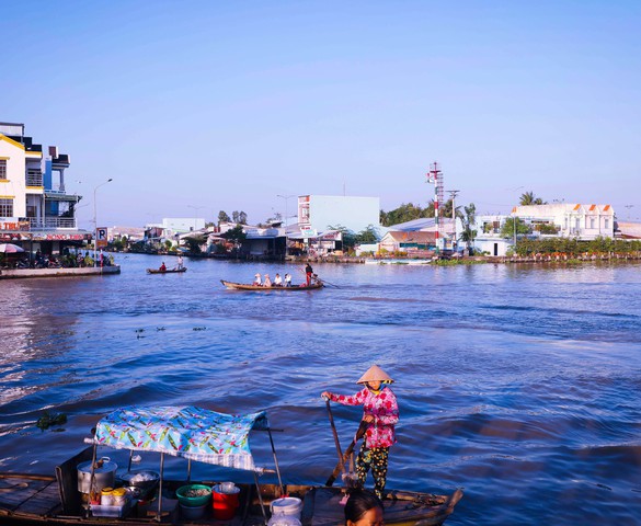 Photo Travel: Xuôi dòng chợ nổi Ngã Năm