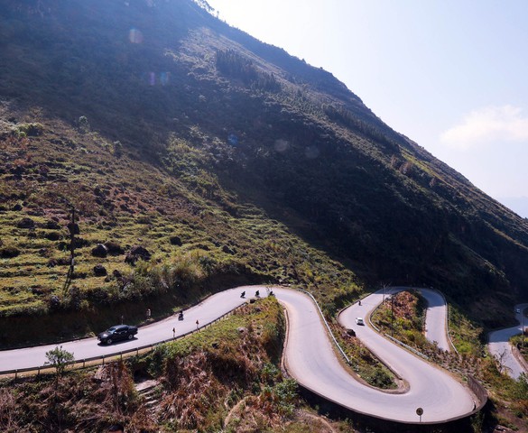 Photo Travel: Thẩm Mã, dốc thử ngựa trên cao nguyên đá