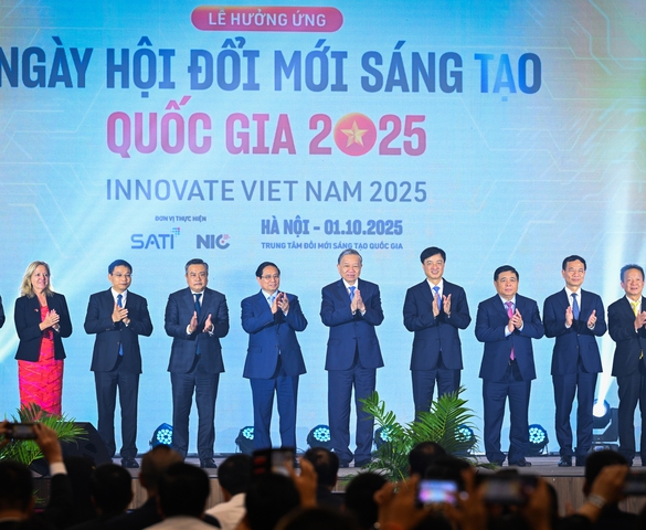 Tiếp tục đẩy mạnh ứng dụng AI, “siêu cảng” Việt Nam SuperPort™ của T&T Group gây ấn tượng mạnh tại VIIE 2025