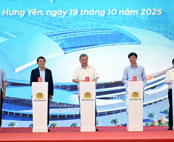 Tổng Bí thư Tô Lâm dự lễ khởi công xây dựng sân vận động tiên tiến hàng đầu thế giới
