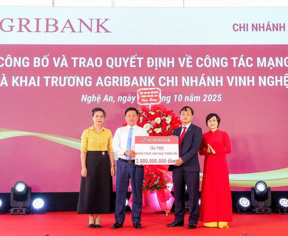 Chủ tịch HĐTV Agribank làm việc tại Nghệ An, chỉ đạo các chi nhánh và hỗ trợ địa phương khắc phục ảnh hưởng bão lũ