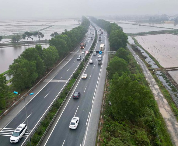 Đề xuất nâng cấp cao tốc có lưu lượng phương tiện cao nhất do VEC quản lý lên 6 làn xe trong năm 2027