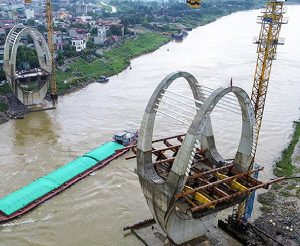 Cây cầu 1.800 tỷ thay thế cây cầu hơn 100 tuổi sẽ bị phá dỡ ở Hà Nội dần thành hình, mục tiêu thông xe trong năm sau