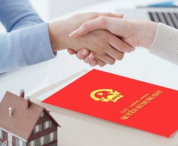 Từ nay, sổ đỏ mẫu mới có thể đứng tên tối đa bao nhiêu người?