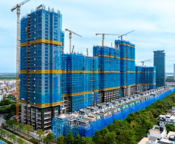 Soi tiến độ hai dự án hàng hiệu Noble Crystal của Sunshine Group tại Hà Nội