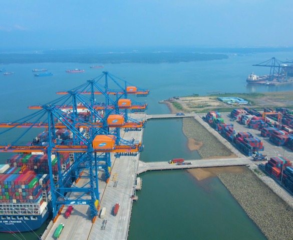 Cảng biển nước sâu lớn nhất Việt Nam đứng vững trong TOP có hiệu suất cao nhất thế giới