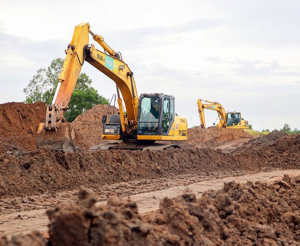 Tuyến cao tốc cuối cùng của trục xương sống Bắc - Nam phía Đông thi công chậm tiến độ, Bộ Xây dựng ra chỉ đạo ‘nóng’