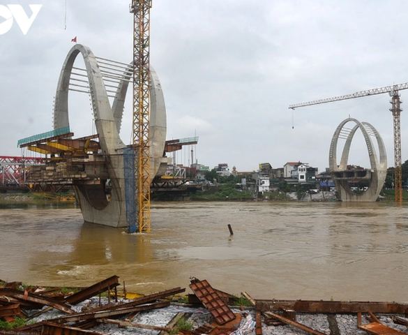 Cây cầu 1.800 tỷ thay thế cây cầu hơn 100 tuổi sẽ bị phá dỡ ở Hà Nội ‘lụt’ tiến độ, Bộ Xây dựng chốt hạn hoàn thành
