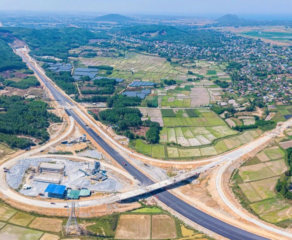 2 tháng nữa, chính thức thông xe toàn tuyến 6 cao tốc huyết mạch Bắc - Nam