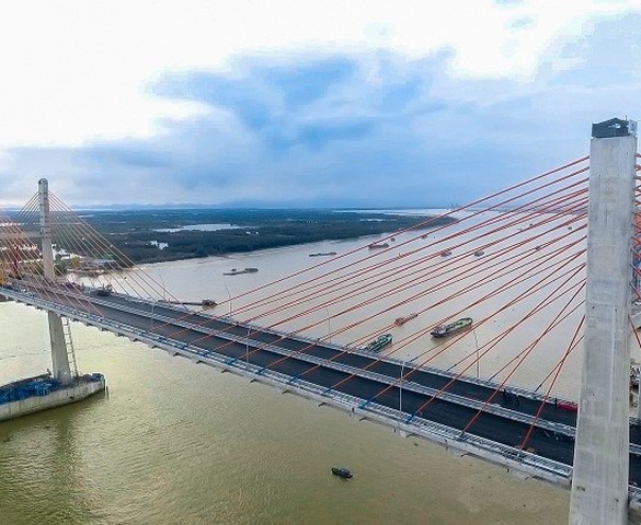 Cầu gần 7.300 tỷ trên tuyến cao tốc đắt đỏ bậc nhất Việt Nam: Lọt top thế giới, do doanh nghiệp Việt tên tuổi xây dựng