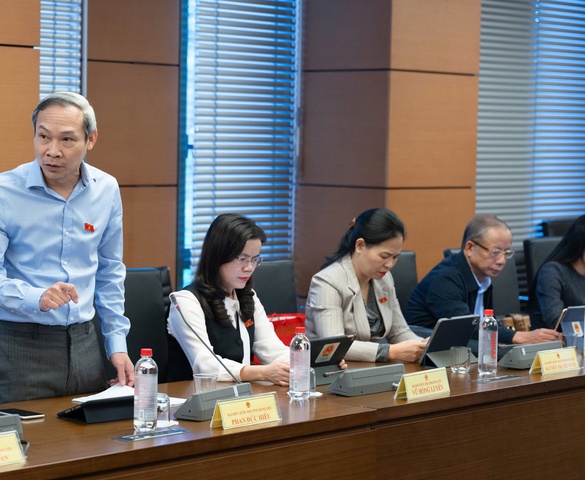 Tháo điểm nghẽn khi dự án đã thỏa thuận được trên 75% diện tích đất:  Các đại biểu quốc hội đề xuất gì?