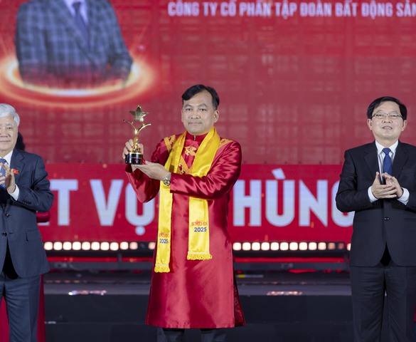 Nhà sáng lập, Chủ tịch HĐQT Thắng Lợi Group - Dương Long Thành được vinh danh Top 10 Doanh nhân trẻ Sao Đỏ 2025