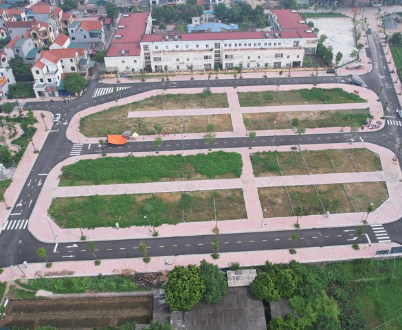 Một năm sau "sốt nóng", đất đấu giá ngoại thành Thủ đô giờ ra sao?