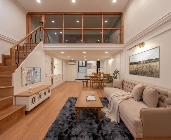 Căn phòng gần 100 năm tuổi trên phố Hàng Bồ khoác diện mạo Farmhouse thơ mộng