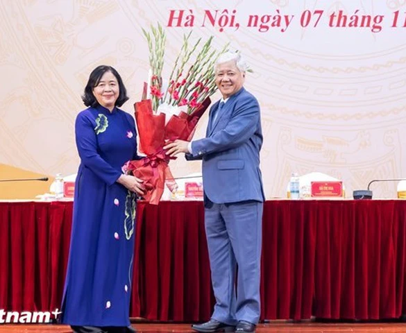 Bà Bùi Thị Minh Hoài giữ chức Chủ tịch Ủy ban Trung ương Mặt trận Tổ quốc Việt Nam