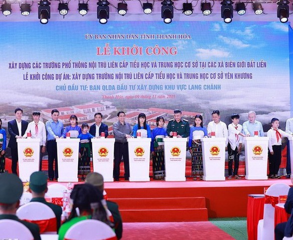 Thủ tướng: Bảo đảm đưa các ngôi trường nội trú mới ở biên giới khai thác hiệu quả