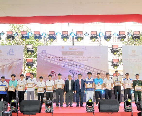 MIT University tổ chức thành công Kỳ thi Olympic Vật lý Sinh viên Toàn quốc 2025