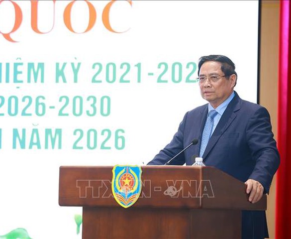 Chuyển từ 'quản lý bằng pháp luật' sang 'kiến tạo thể chế phát triển'