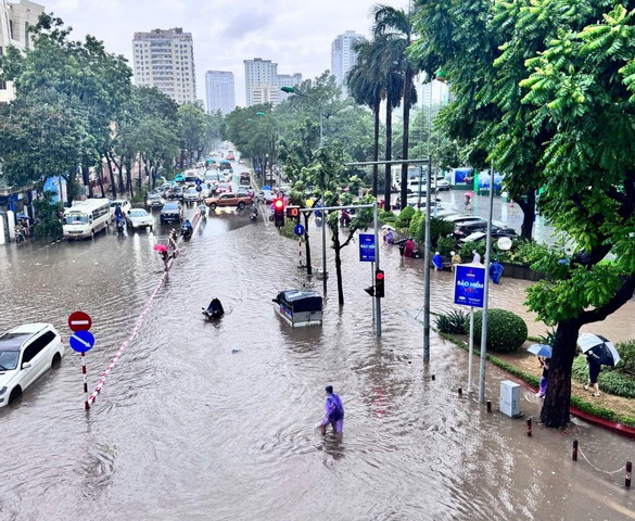 Hà Nội dự kiến đầu tư gần 6.000 tỷ cho các công trình khẩn cấp chống mưa bão