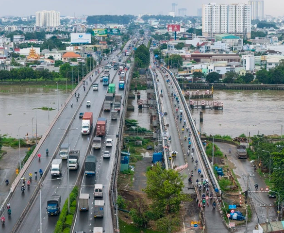 Cầu vượt sông 9.000 tấn áp dụng kỳ tích Việt Nam sắp thông xe trở lại