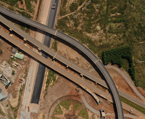 Sắp đưa vào khai thác 2 tuyến đường nghìn tỷ kết nối sân bay lớn nhất Việt Nam