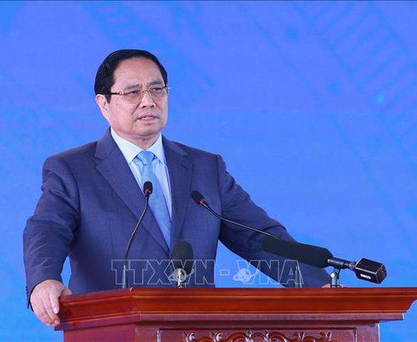 Thủ tướng: Mồ hôi, máu và nước mắt kết tinh thành những công trình kiến tạo cho sự phát triển