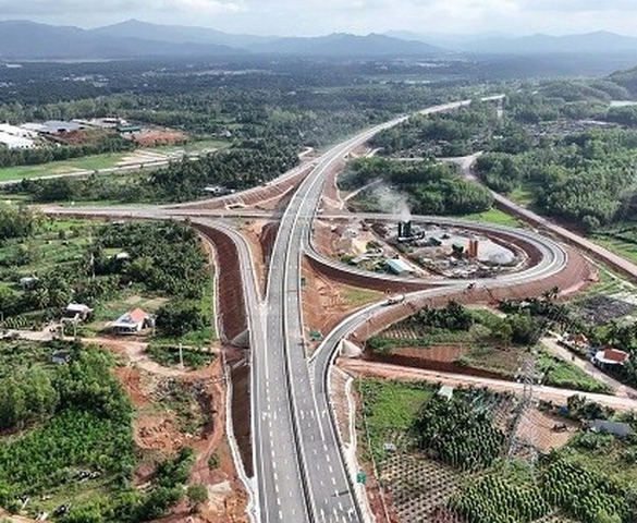 Trong 5 năm, Việt Nam hoàn thành 2.025km đường cao tốc: Gấp gần 2 lần số km đường cao tốc có được trong 20 năm trước nhiệm kỳ