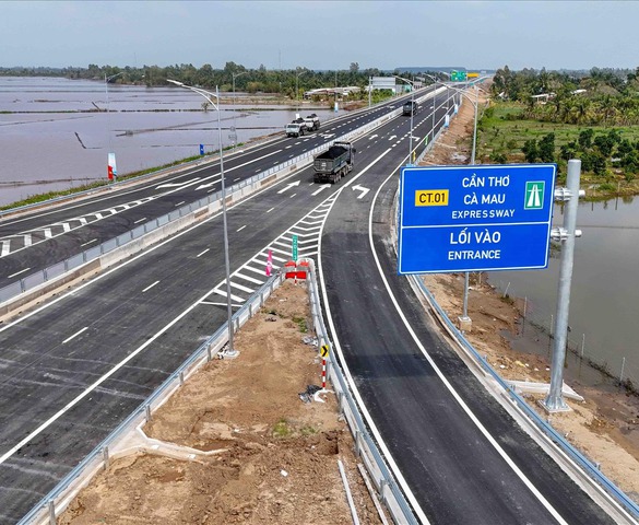 2 ngày tới, Việt Nam chính thức mở khai thác tuyến cao tốc 27.500 tỷ, mang theo kỳ vọng của hàng triệu người dân miền Tây Nam Bộ