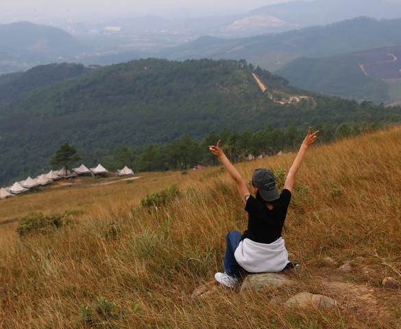 Đỉnh Phượng Hoàng - Vẻ đẹp hoang sơ lặng lẽ giữa non thiêng Quảng Ninh