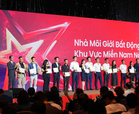 Giải thưởng Nhà môi giới bất động sản Việt Nam vinh danh 1% môi giới xuất sắc