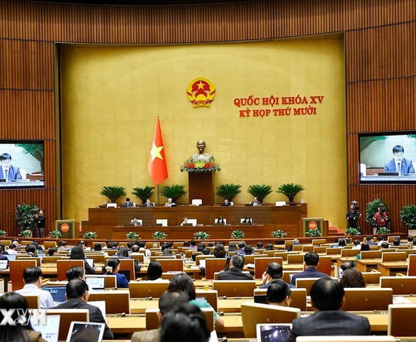 Quốc hội thảo luận cơ chế chính sách đặc thù cho Đà Nẵng và TP.HCM