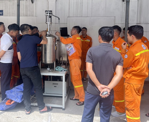 Tự chủ công nghệ lõi: Hợp bộ thí nghiệm Rơ - le nội bộ “Made in Việt Nam” đảm bảo an toàn lưới điện Quốc gia