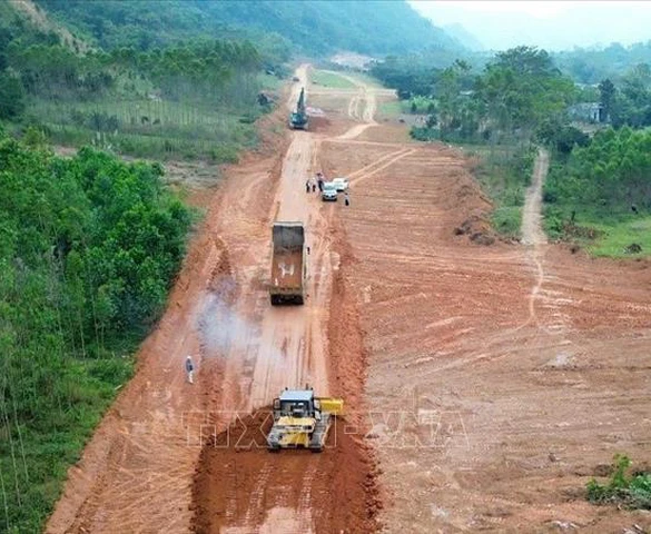 Thủ tướng yêu cầu đẩy nhanh tiến độ giải ngân vốn đầu tư công cuối năm