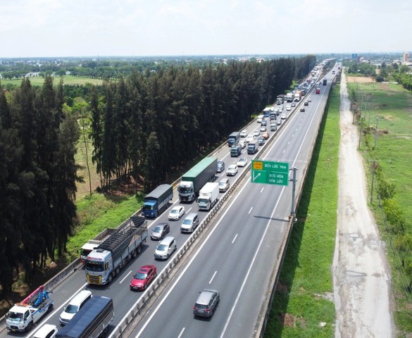 Liên danh Đèo Cả ký kết triển khai dự án mở rộng cao tốc TP. HCM - Trung Lương - Mỹ Thuận hơn 36.000 tỷ