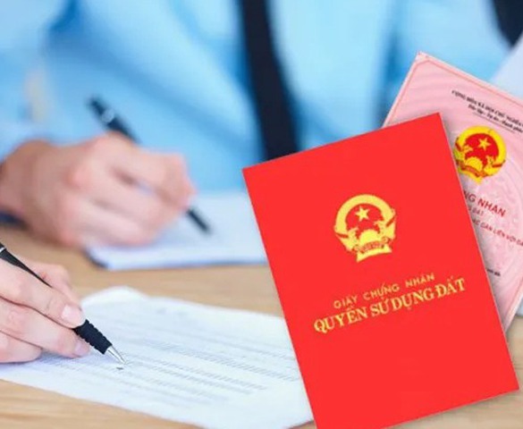 Từ nay, tự ý sửa thông tin trên sổ đỏ sẽ bị phạt nặng