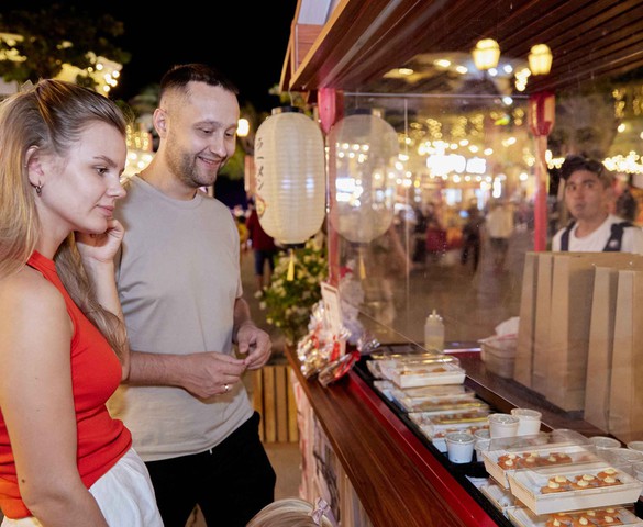 Cẩm nang du lịch Mỹ gợi ý các chợ đêm tại Phú Quốc là trải nghiệm không thể bỏ qua khi tới Việt Nam