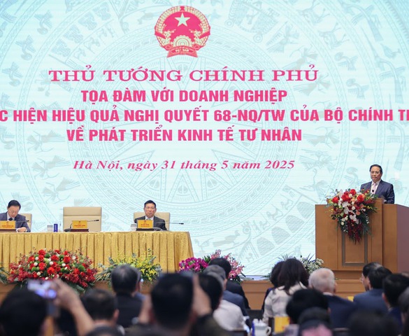 Thủ tướng Phạm Minh Chính: Các Nghị quyết về phát triển kinh tế tư nhân đã rất đồng bộ, cần tổ chức thực hiện hiệu quả với tinh thần "nghĩ sâu làm lớn"