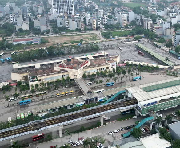 Choáng với cảnh đìu hiu ở bến xe lớn nhất miền Bắc, rộng gấp đôi bến xe Mỹ Đình