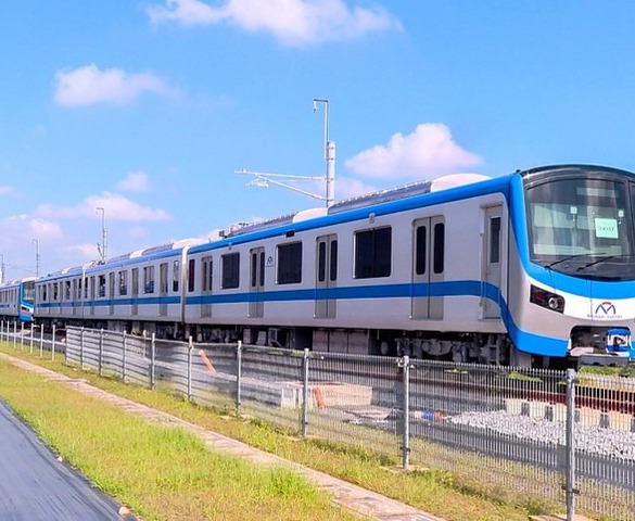 Sau 15 năm, tuyến đường sắt 'mắc kẹt' lâu nhất TP. HCM chính thức chạm mốc lịch sử