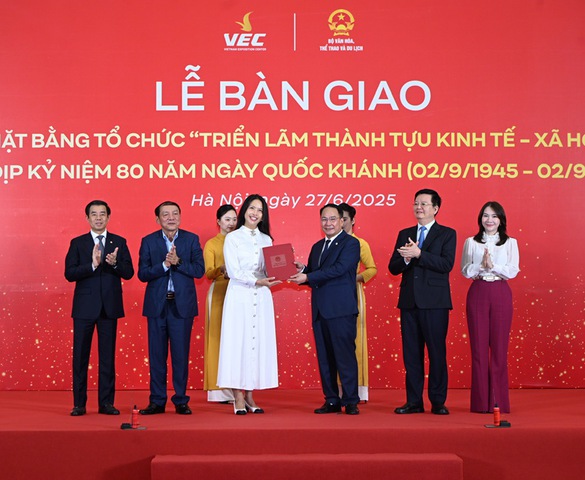 Vingroup bàn giao mặt bằng Triển lãm thành tựu kinh tế - xã hội kỷ niệm 80 năm ngày Quốc khánh