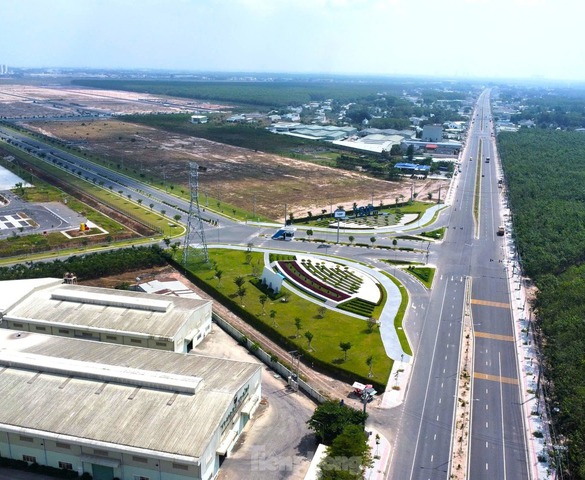 Khánh thành con đường chiến lược nối thẳng khu công nghiệp xanh đầu tiên, hiện đại nhất Việt Nam
